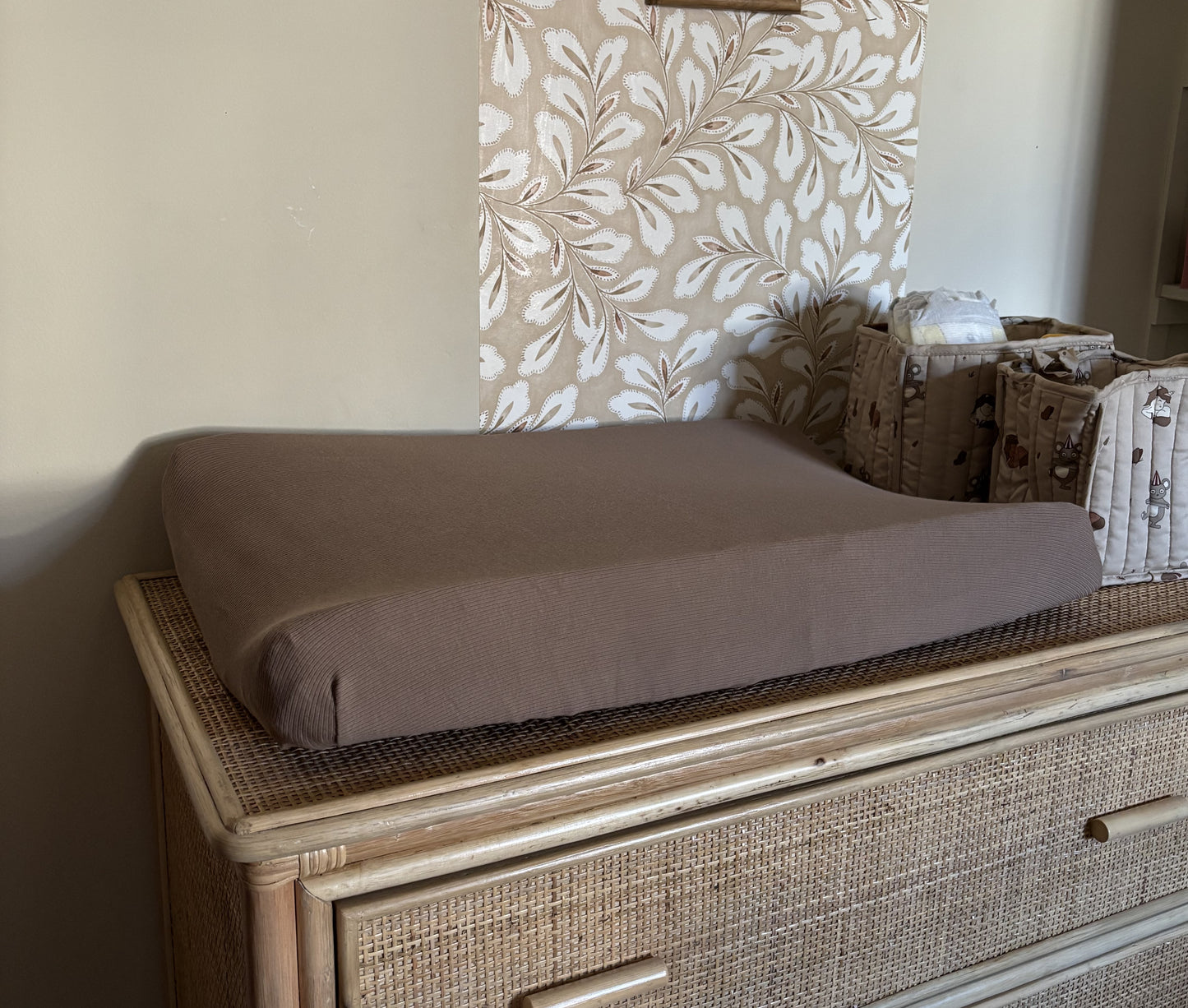 Hoes aankleedkussen rib - taupe