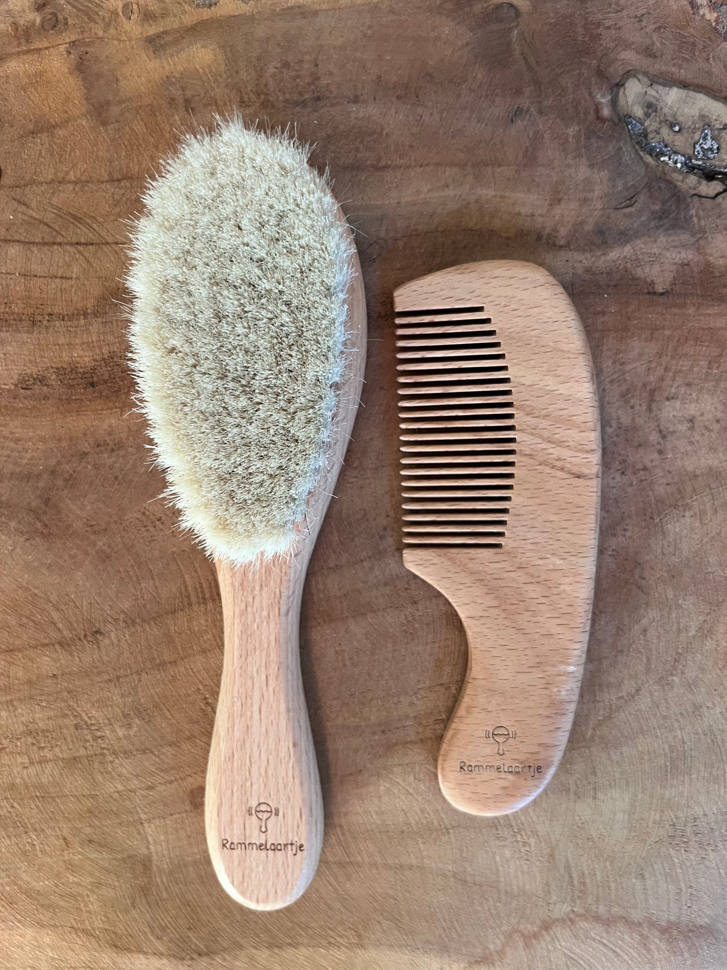 Houten baby borstel- en kam set