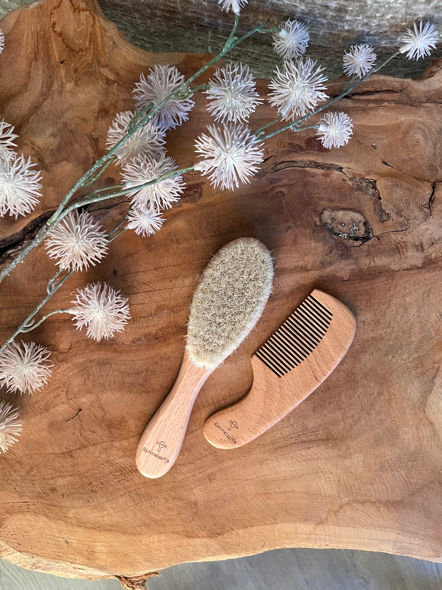 Houten baby borstel- en kam set